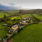 Hacienda Llamabua Апарт-отель