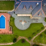 Hacienda Llamabua Апарт-отель Навия