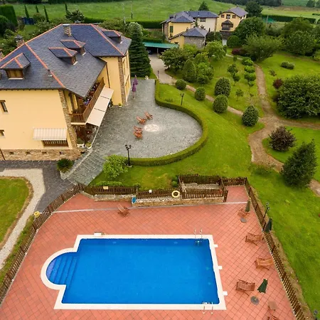 Lejlighedshotel Hacienda Llamabua 3*