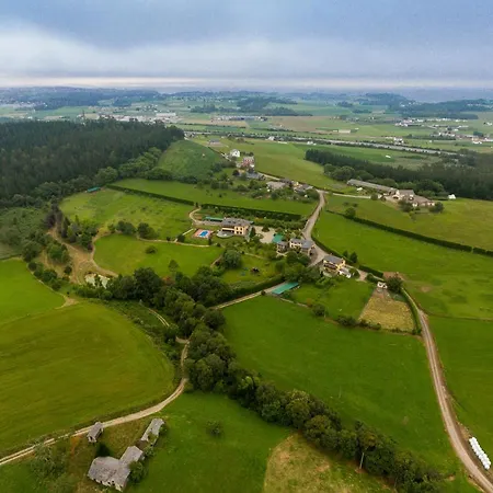 Lejlighedshotel Hacienda Llamabua Navia
