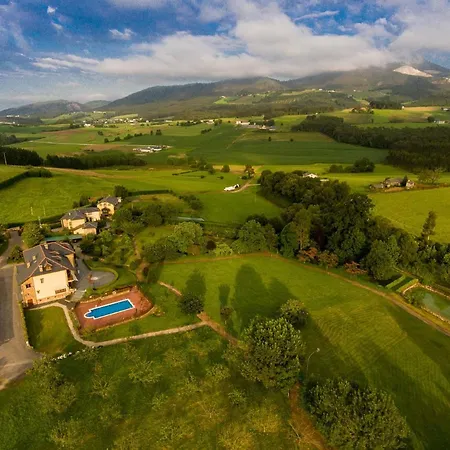 Hacienda Llamabua Navia