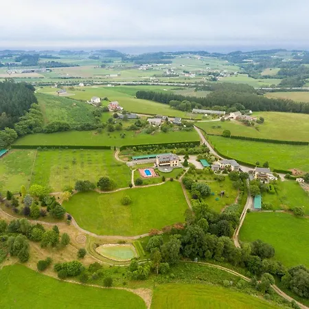 Lejlighedshotel Hacienda Llamabua Navia